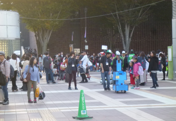 Test run in Tsukuba Challenge in an environment full of pedestrians
