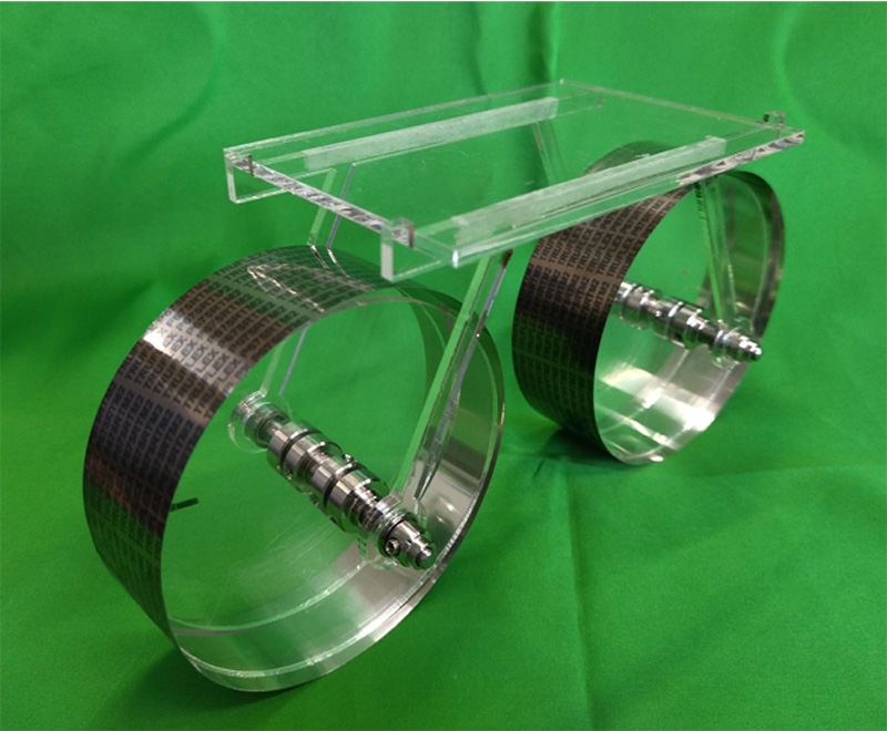 Thermally driven vehicle using bimetal sheets