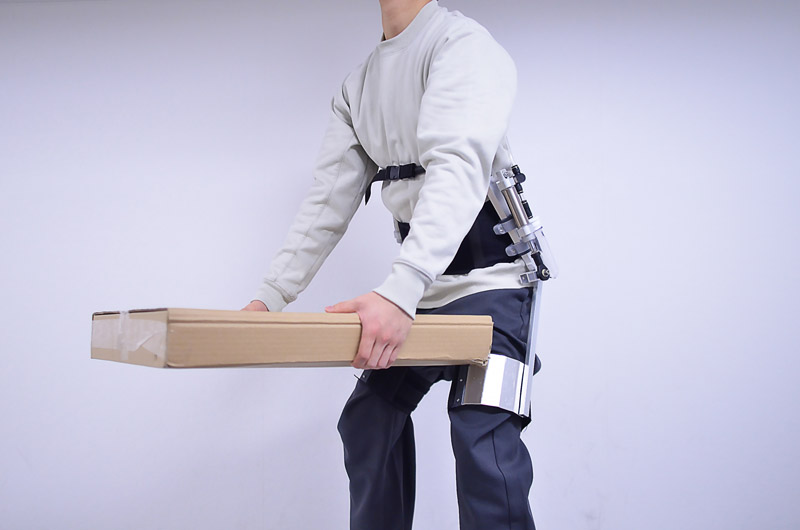 Pneumatic assist device for lifting tasks